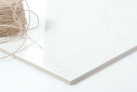 Του Καρράρα άσπρη σύγχρονη πορσελάνης χρήση πατωμάτων και τοίχων κεραμιδιών εσωτερική και υπαίθρια