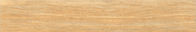 Το ματ ξύλο επιφάνειας φαίνεται κεραμίδια πορσελάνης, κιτρινωπός εσωτερικός ξύλινος χρώματος φαίνεται παλαιό βερνικωμένο κεραμίδι