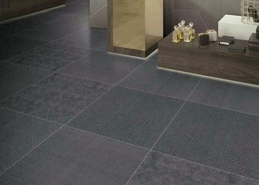 Δημοφιλές κεραμικό κεραμίδι 600x600 ταπήτων απόδειξης λεκέδων ανθεκτικό έξοχο μαύρο μέγεθος χρώματος 24x24' ΚΚ παγετός